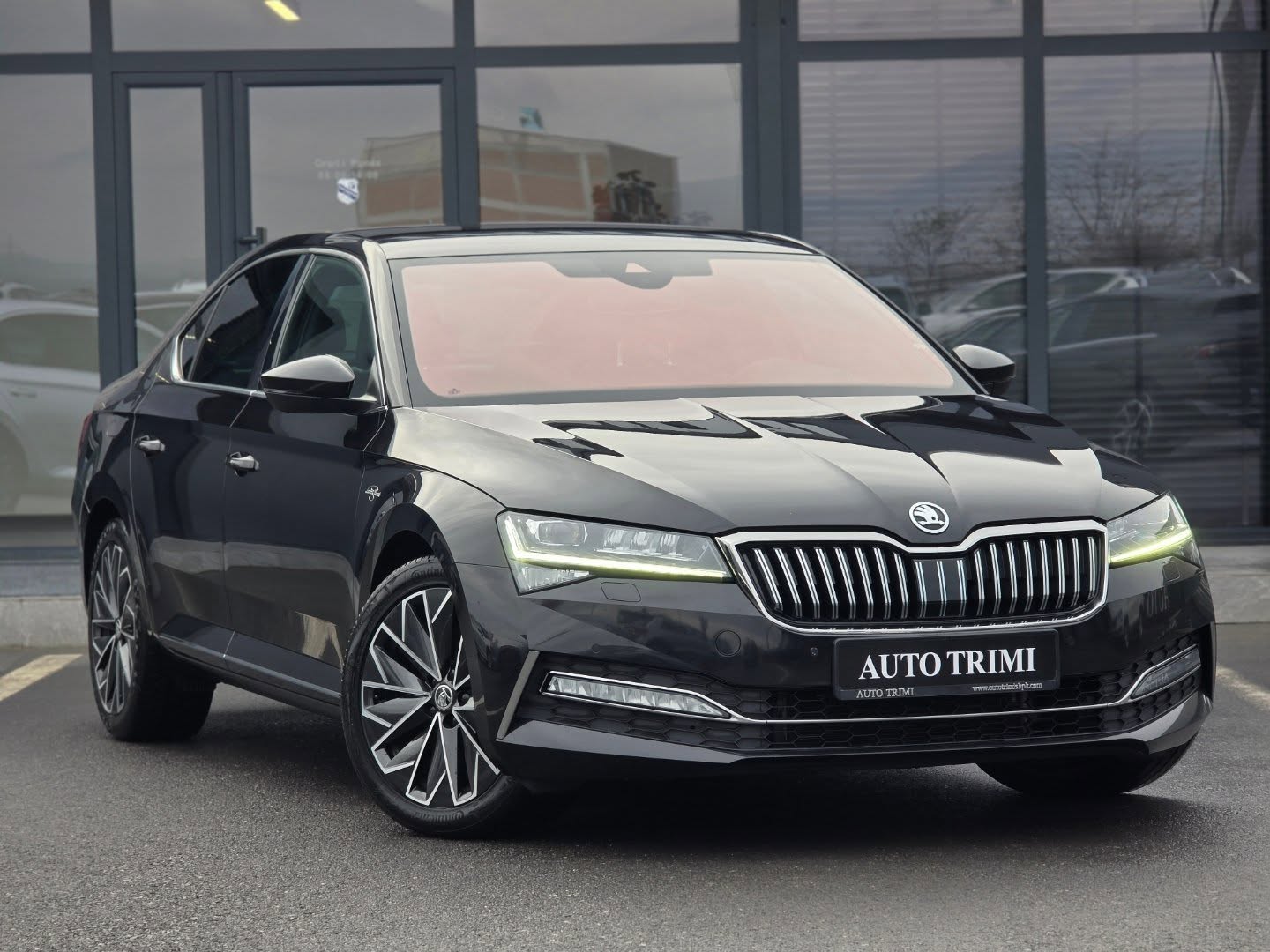 SKODA SUPERB 2.0 TDI DSG LARINE&ELEMENT MODEL