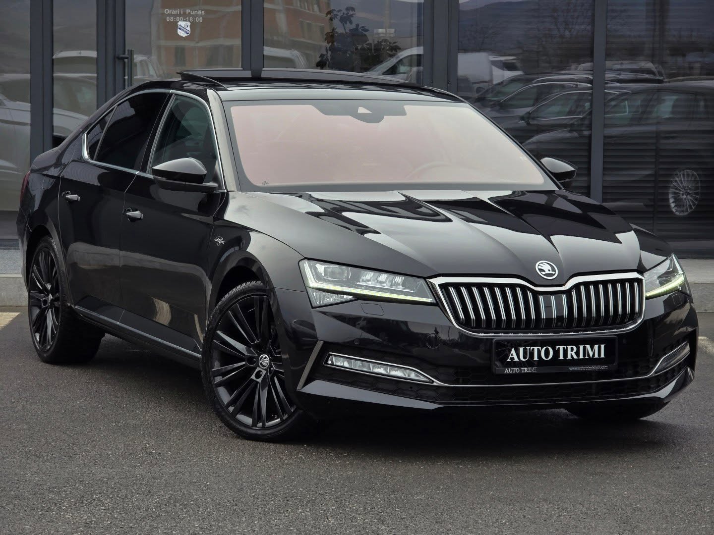SKODA SUPERB 2.0 TDI DSG 4×4  LARINE&ELEMENT MODEL