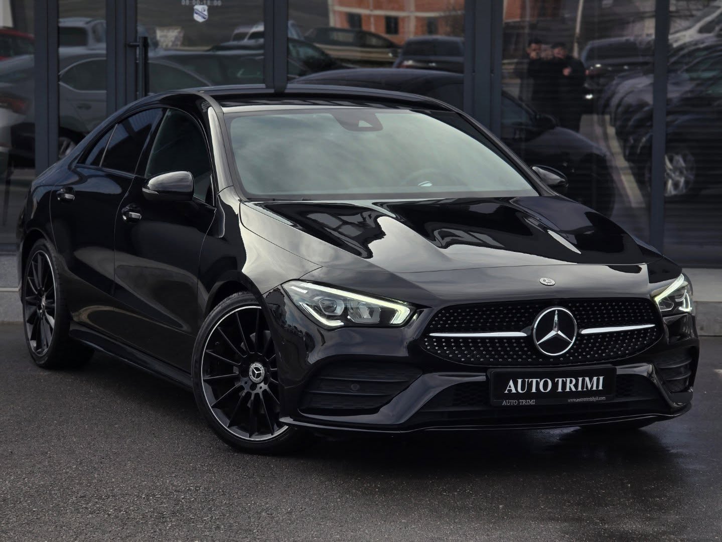MERCEDES BENZ CLA 220d AMG LINE